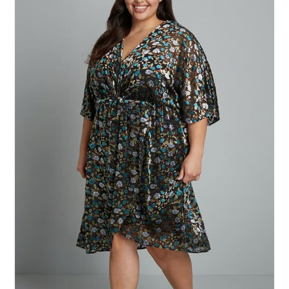 Modcloth Dramatic Depths Velvet Dress in Black Floral